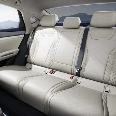 BYD Qin L न्यू एनर्जी व्हीकल Byd Qin L Phev सेडान 80KM 120 KM Ev रेंज Byd Qin L हाइब्रिड कार