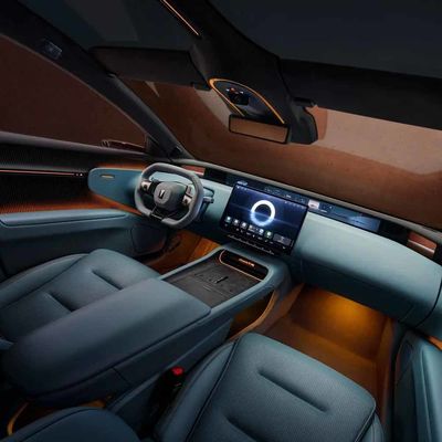 नई लॉन्च की गई 700 किमी शुद्ध इलेक्ट्रिक रेंज स्थायी चुंबक मोटर अवतार12 इलेक्ट्रिक वाहन