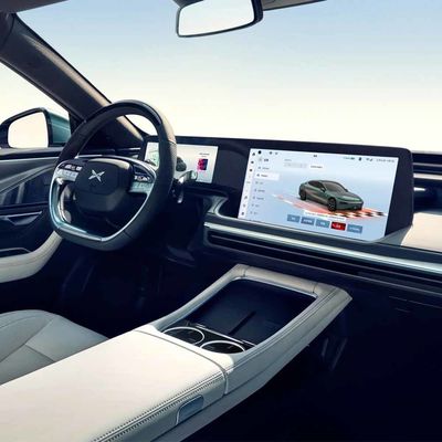 ब्रांड न्यू Xiaopeng P7 480Km रेंज हाई स्पीड लक्जरी ईवी वाहन