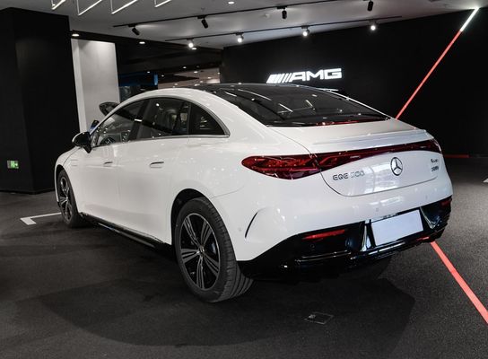 मर्सिडीज EQE 4MATIC इलेक्ट्रिक सेडान 96.1 KWh टर्नरी लिथियम बैटरी और 0.62 घंटे चार्जिंग 255/45 R19 के साथ