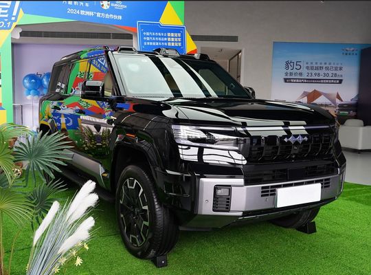 2025 फास्ट चार्जिंग BYD EV Car Leopard 8 0.27 घंटे चार्जिंग टाइम 180 Km/h शीर्ष गति और स्वचालित ट्रांसमिशन के साथ
