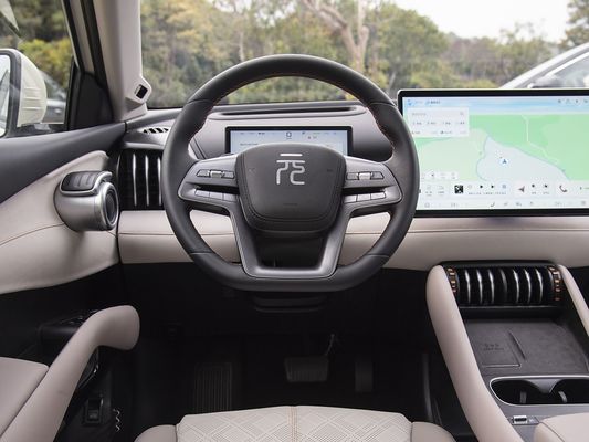 150kW BYD इलेक्ट्रिक कार समर ड्राइविंग 2025 नया मॉडल युआन प्लस फास्ट चार्जिंग ईवी