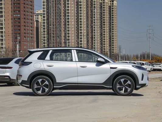टचस्क्रीन डिस्प्ले इंटीरियर फीचर्स 2025 मॉडल बीवाईडी ईवी कार सनड्रॉप और 60.9kWh बैटरी एनर्जी फास्ट चार्जिंग इलेक्ट्रिक वाहन गर्म बिक्री