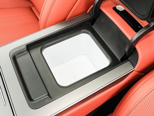 2025 BYD नई इलेक्ट्रिक वाहन प्रदर्शन के लिए Tang L 810kW पावर AWD फास्ट चार्जिंग 1000w/h 600km रेंज लंबी रेंज 7 सीटें सनरूफ के साथ