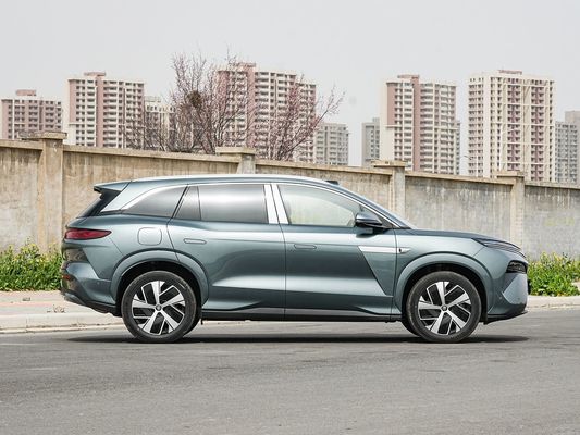 नई गर्म बिक्री BYD EV कार 2025 मॉडल 100.5 KWh बैटरी क्षमता और फास्ट चार्जिंग 0.1 घंटे 670KM लंबी दूरी 500kW पावर इलेक्ट्रिक कार परिवार के लिए बड़ी जगह 7 सीटें
