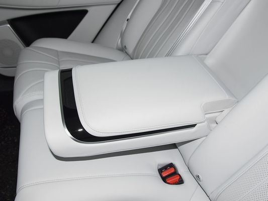 2025 Xpeng G9 फुली इलेक्ट्रिक एसयूवी 93.1kWh बैटरी क्षमता 423kW मैक्स मोटर पावर 680km लंबी रेंज और सनरोफ के साथ फास्ट चार्जिंग