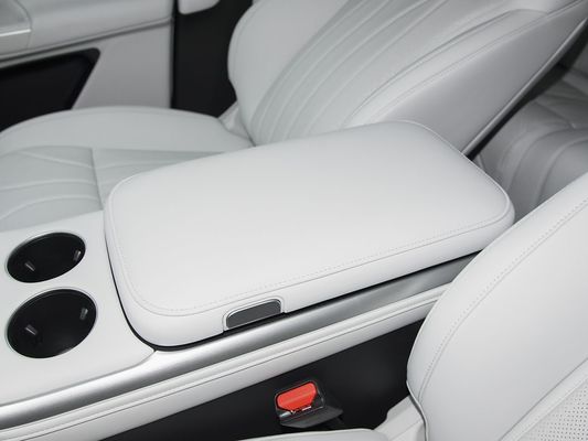 2025 Xpeng G9 फुली इलेक्ट्रिक एसयूवी 93.1kWh बैटरी क्षमता 423kW मैक्स मोटर पावर 680km लंबी रेंज और सनरोफ के साथ फास्ट चार्जिंग