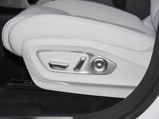 2025 Xpeng G9 फुली इलेक्ट्रिक एसयूवी 93.1kWh बैटरी क्षमता 423kW मैक्स मोटर पावर 680km लंबी रेंज और सनरोफ के साथ फास्ट चार्जिंग