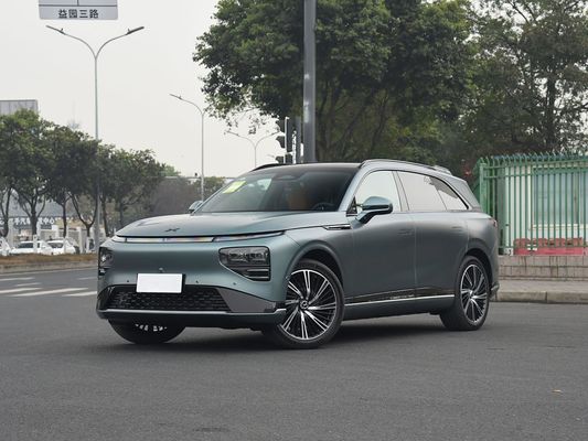 Xpeng G9 फास्ट चार्जिंग इलेक्ट्रिक वाहन के साथ अपने ड्राइविंग अनुभव को अधिकतम करें अधिकतम मोटर टॉर्क 695N.m अधिकतम मोटर शक्ति 423kW अधिकतम गति 200 किमी/घंटा