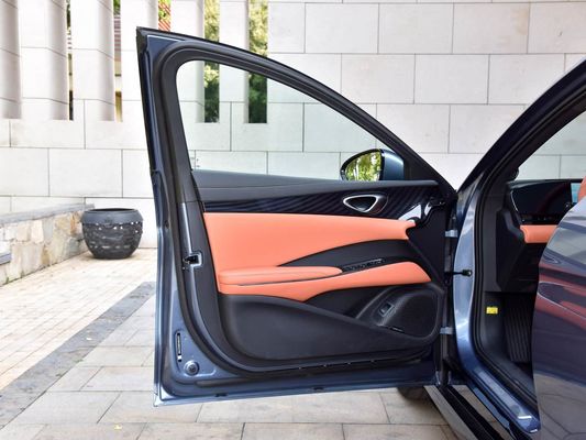 2025 BYD इलेक्ट्रिक वाहन सील EV स्मार्ट मॉडल 650KM लंबी दूरी 80.64kWh बैटरी फास्ट चार्जिंग हॉट सेल के साथ सनरूफ