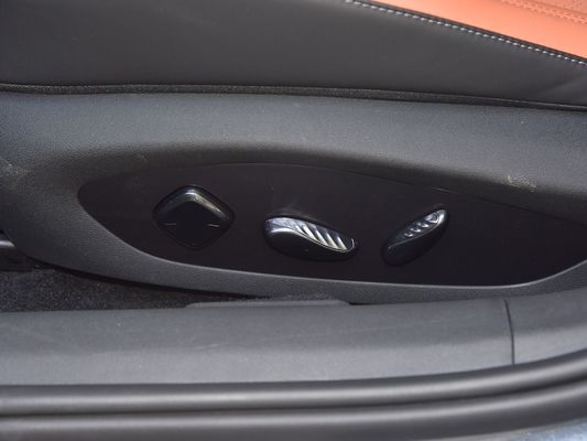 2025 BYD EV कार सील AWD प्रदर्शन लंबी दूरी 600KM फास्ट चार्जिंग इलेक्ट्रिक कार चार पहिया ड्राइव सनड्रॉप के साथ इलेक्ट्रिक वाहन