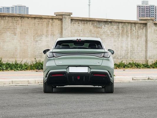 2025 BYD इलेक्ट्रिक वाहन सील 06GT 0.33 घंटे का फास्ट चार्जिंग टाइम और परफॉर्मेंस लंबी रेंज 550 किमी परिवार के लिए सनरूफ के साथ बड़ी बैटरी