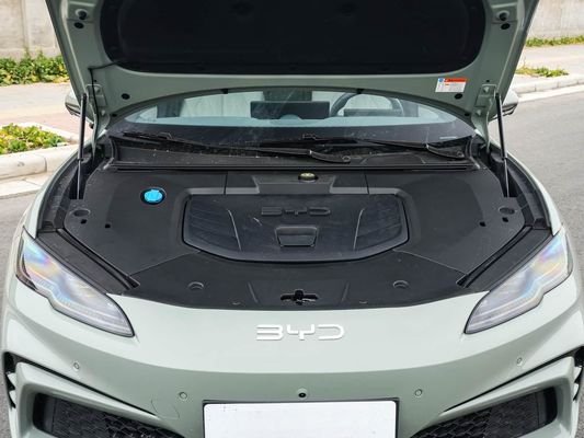 2025 BYD इलेक्ट्रिक वाहन सील 06GT 0.33 घंटे का फास्ट चार्जिंग टाइम और परफॉर्मेंस लंबी रेंज 550 किमी परिवार के लिए सनरूफ के साथ बड़ी बैटरी