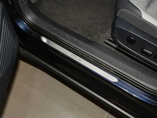 2025 VW ID4 नया मॉडल बेस्ट ऑफर इलेक्ट्रिक कार हॉट सेलिंग EV वोक्सवैगन 601 किमी रेंज और 0.67hrs फास्ट चार्जिंग टाइम