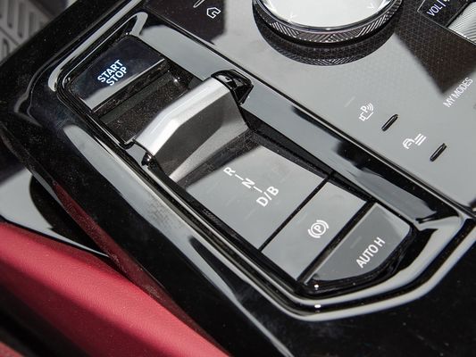2025 बीएमडब्ल्यू आई5 लक्जरी इलेक्ट्रिक कारें अच्छा प्रदर्शन xDrive लंबी दूरी 651KM फास्ट चार्जिंग ईवी सनरूफ के साथ नया मॉडल सेडान बीएमडब्ल्यू 5 सीरीज